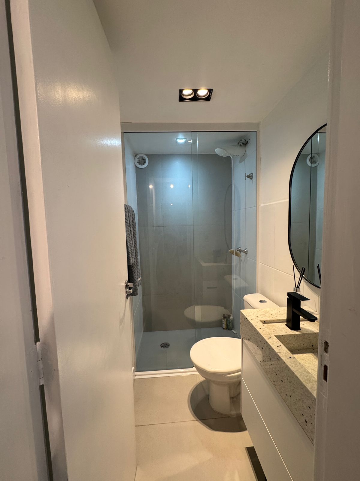 Apartamento no Condomínio Pontal dos Frades 