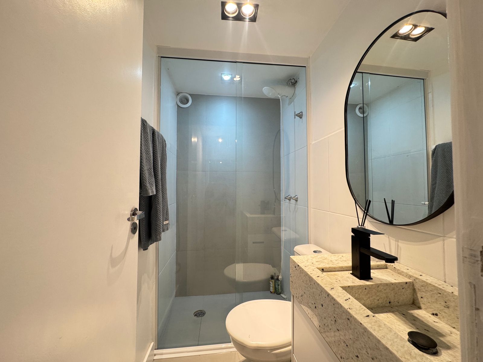 Apartamento no Condomínio Pontal dos Frades 