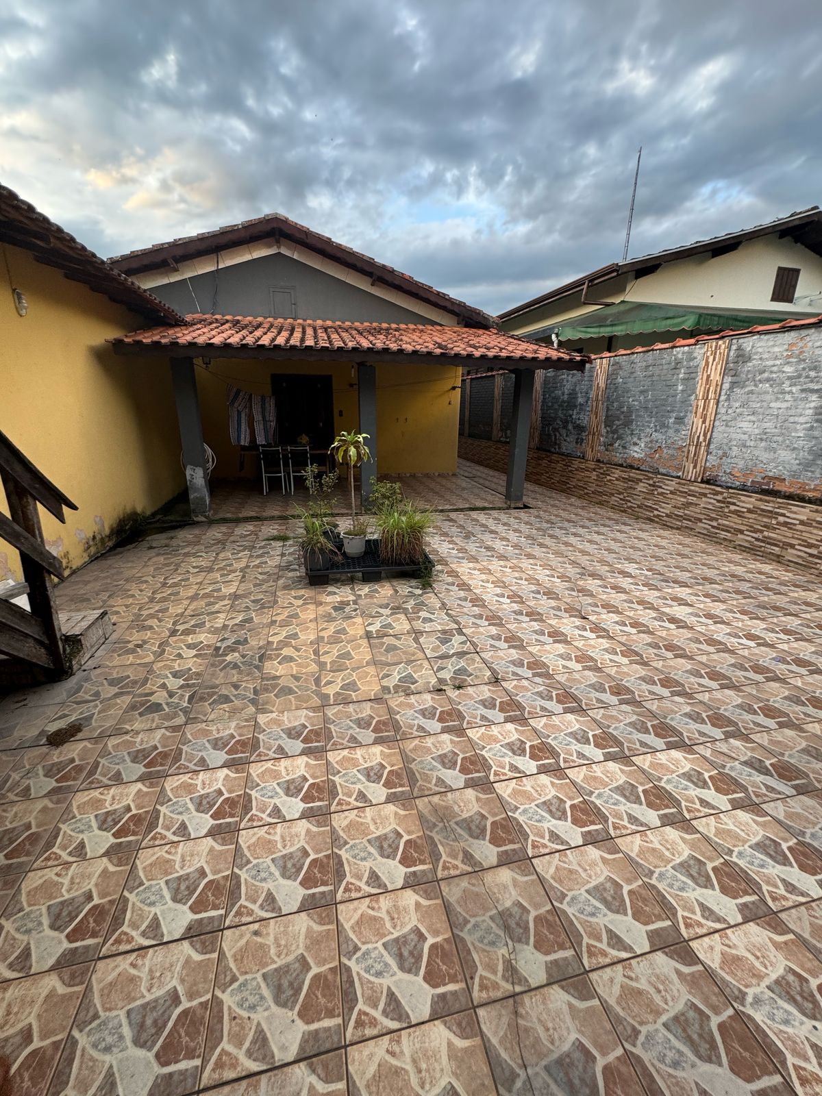 Casa próximo do centro ótima para construção empreendimento