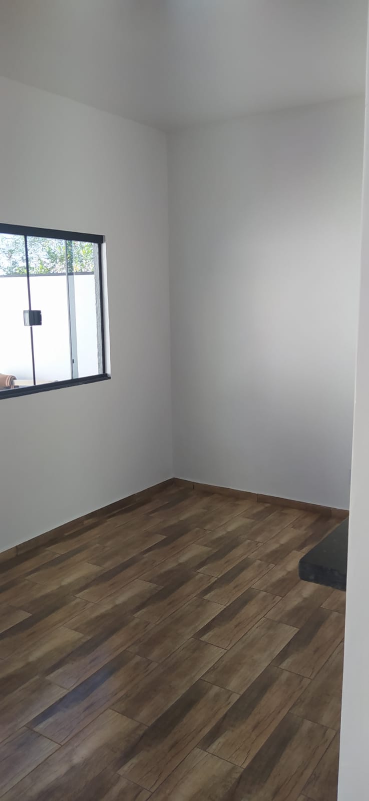 CASA NOVA 2 dorm. e 1 suite