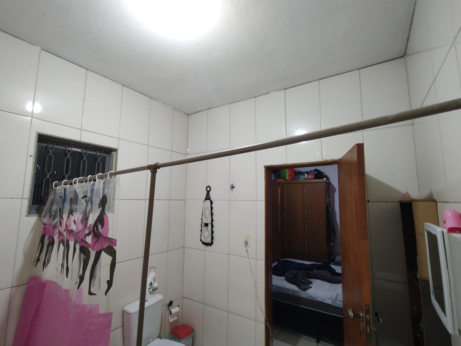 Prédio com 3 apartamentos com 3 dorm e 1 suite