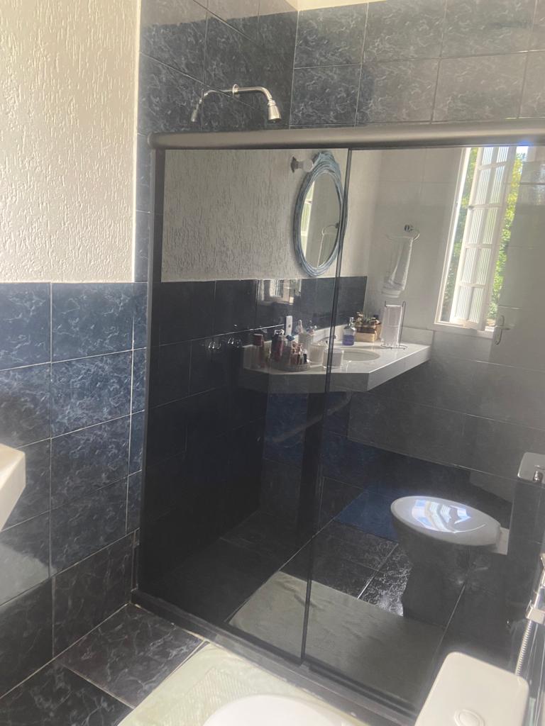 VENDA: Casa em Araras, Petrópolis - RJ. 