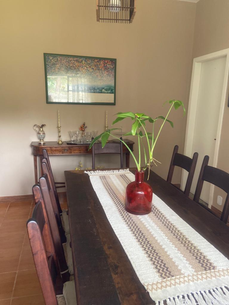 VENDA: Casa em Araras, Petrópolis - RJ. 