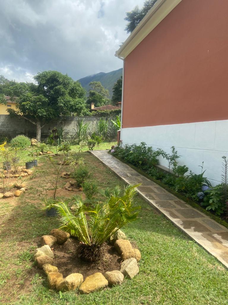 VENDA: Casa em Araras, Petrópolis - RJ. 