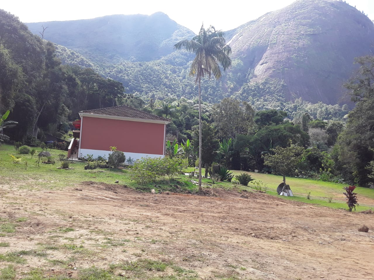 VENDA: Casa em Araras, Petrópolis - RJ. 