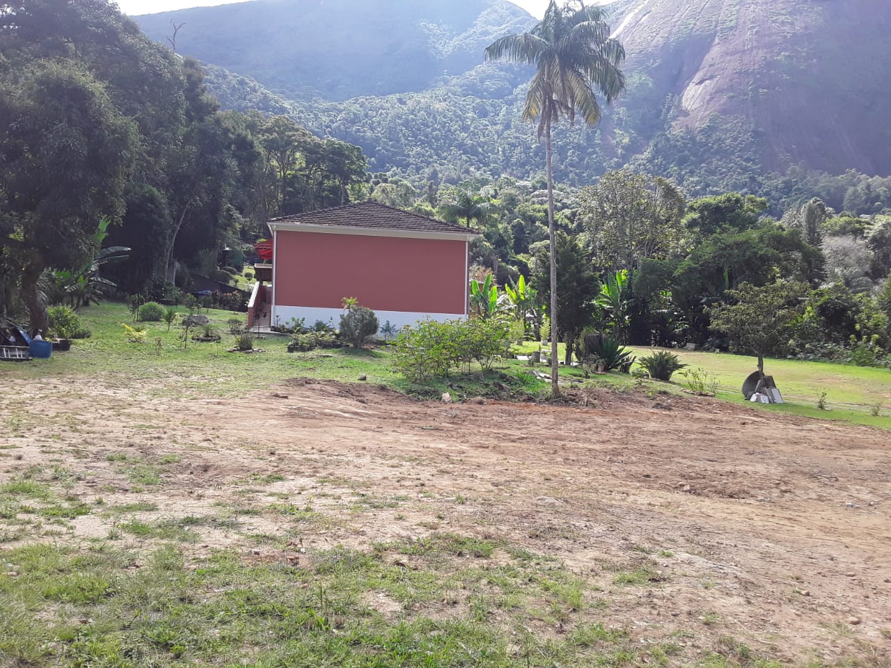 VENDA: Casa em Araras, Petrópolis - RJ. 
