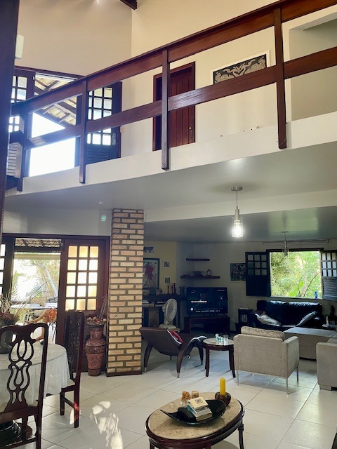 Maravilhosa Casa Duplex De Alto Padrão Com 4 Suítes No Exclusivo Condomínio Busca Vida.
