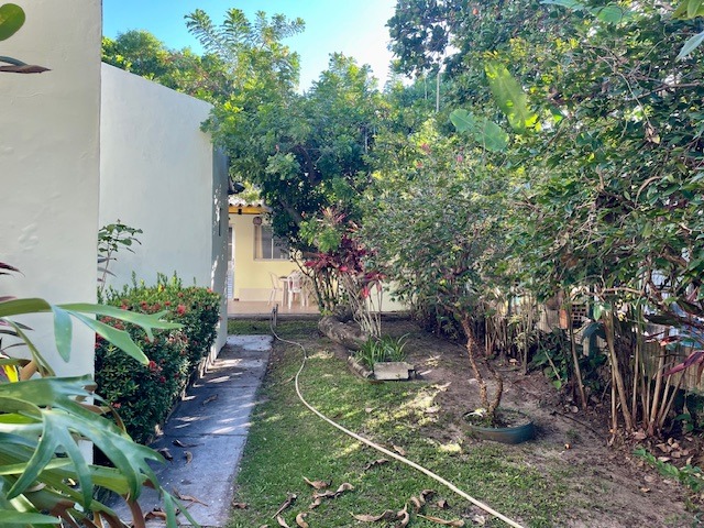Maravilhosa Casa Duplex De Alto Padrão Com 4 Suítes No Exclusivo Condomínio Busca Vida.
