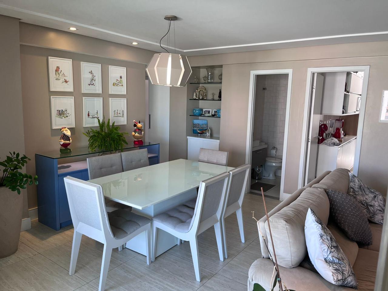 Apartamento à Venda no Caminho das Árvores, Salvador - 3 Suítes, lavabo, nascente, 3 vagas, 123m²