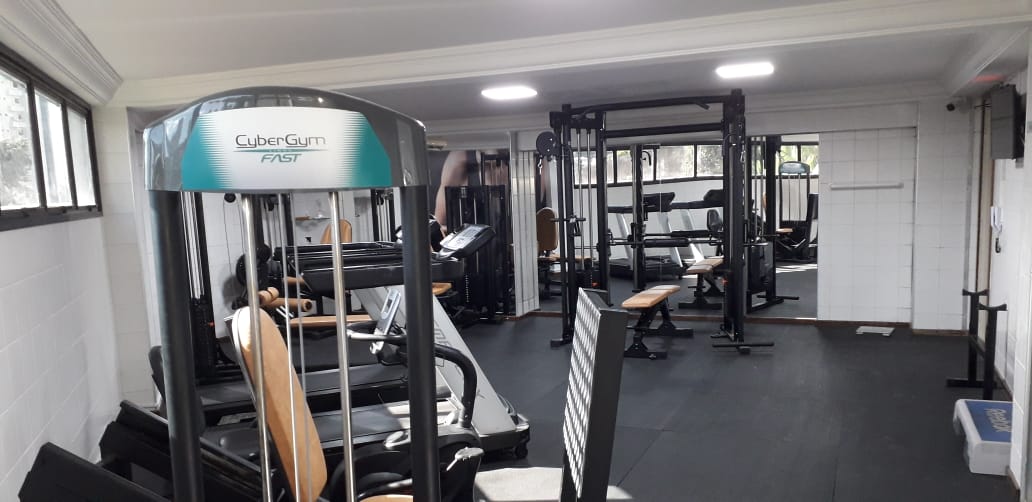 ALUGO 3 QUARTOS COM 3 GARAGENS  NO CIDADE JARDIM