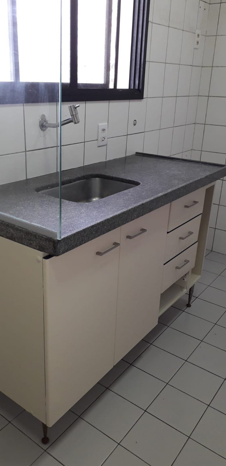 ALUGO 3 QUARTOS COM 3 GARAGENS  NO CIDADE JARDIM