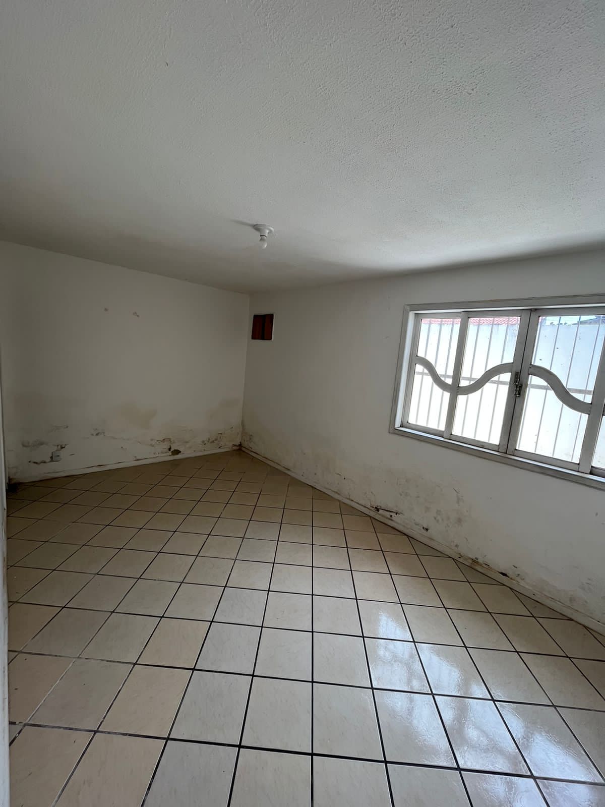 Casa 03 Quartos e 03 Suítes em Novo México