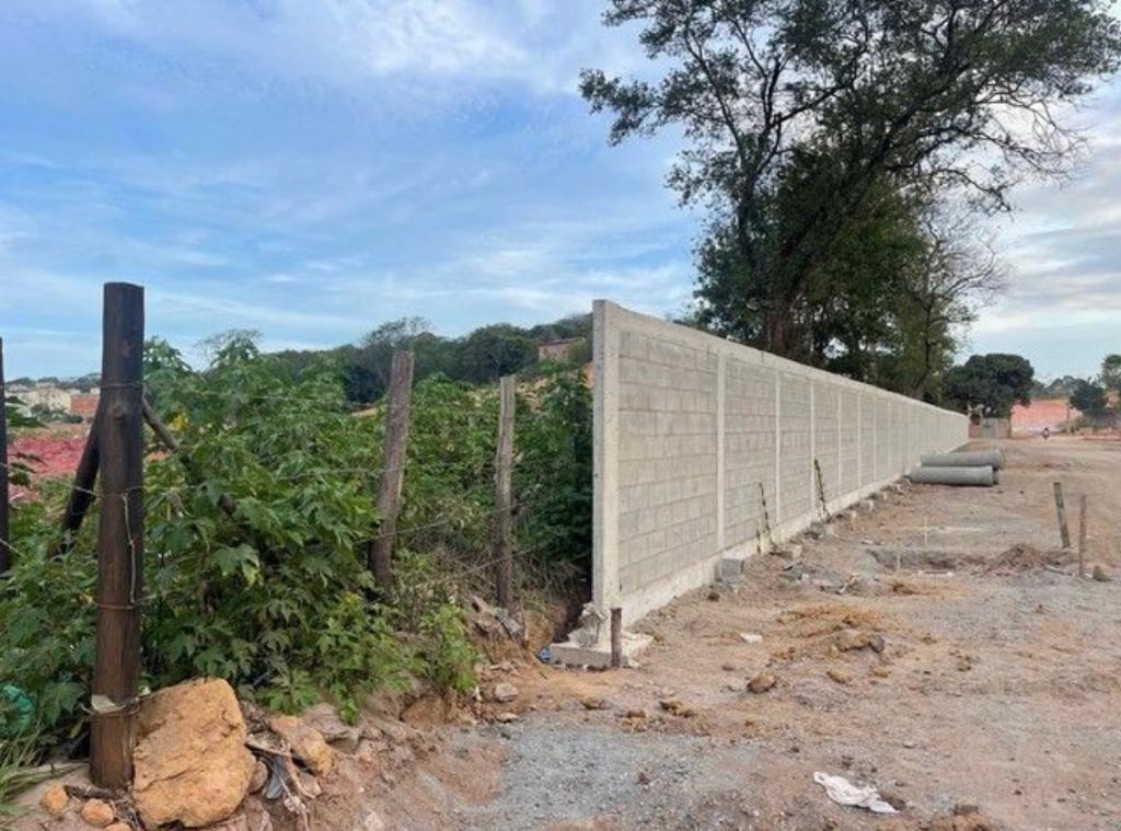 Áreas de 5000 a 15 mil m2