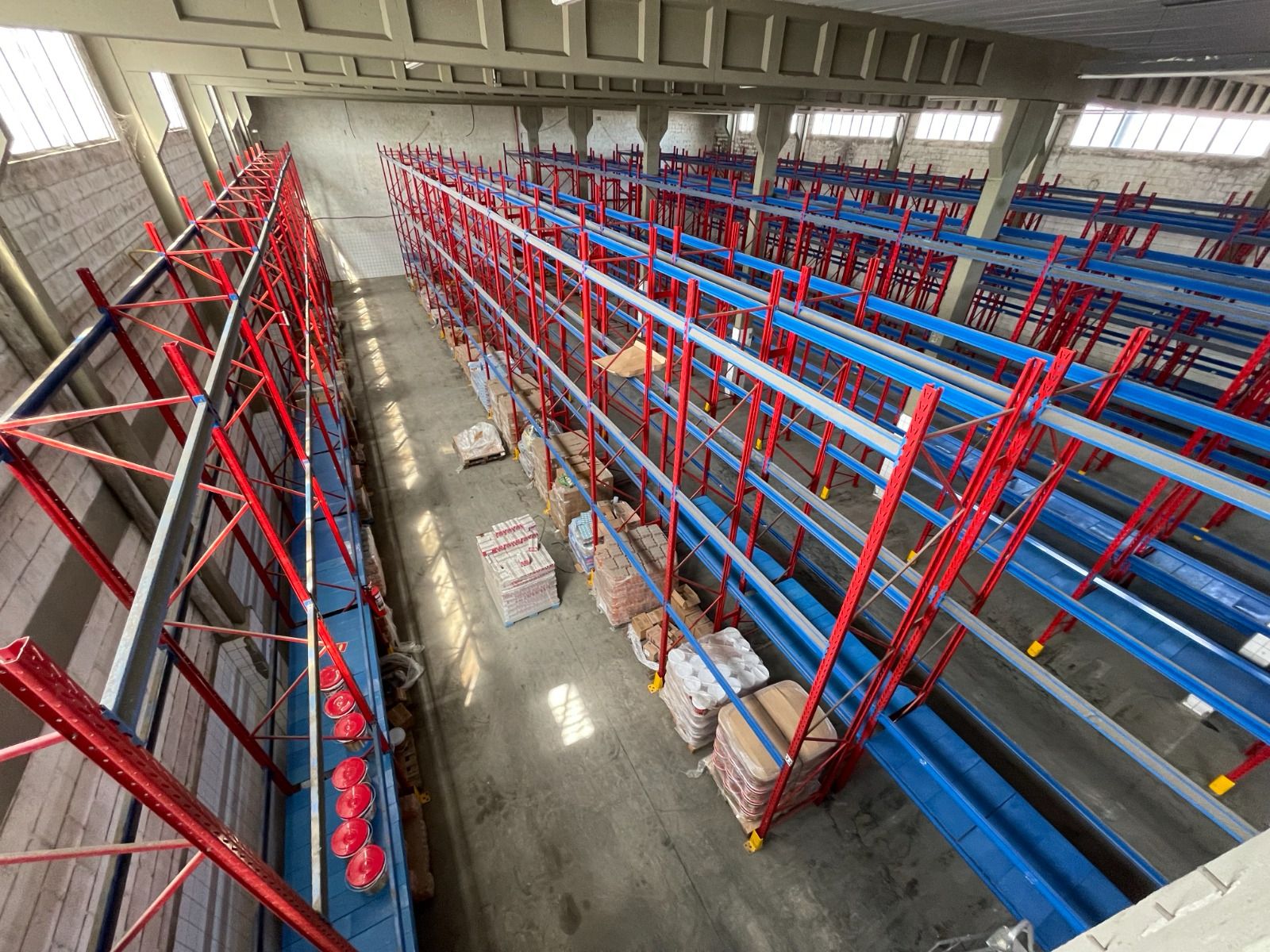 Galpões  6 mil metros² em Santa Mônica