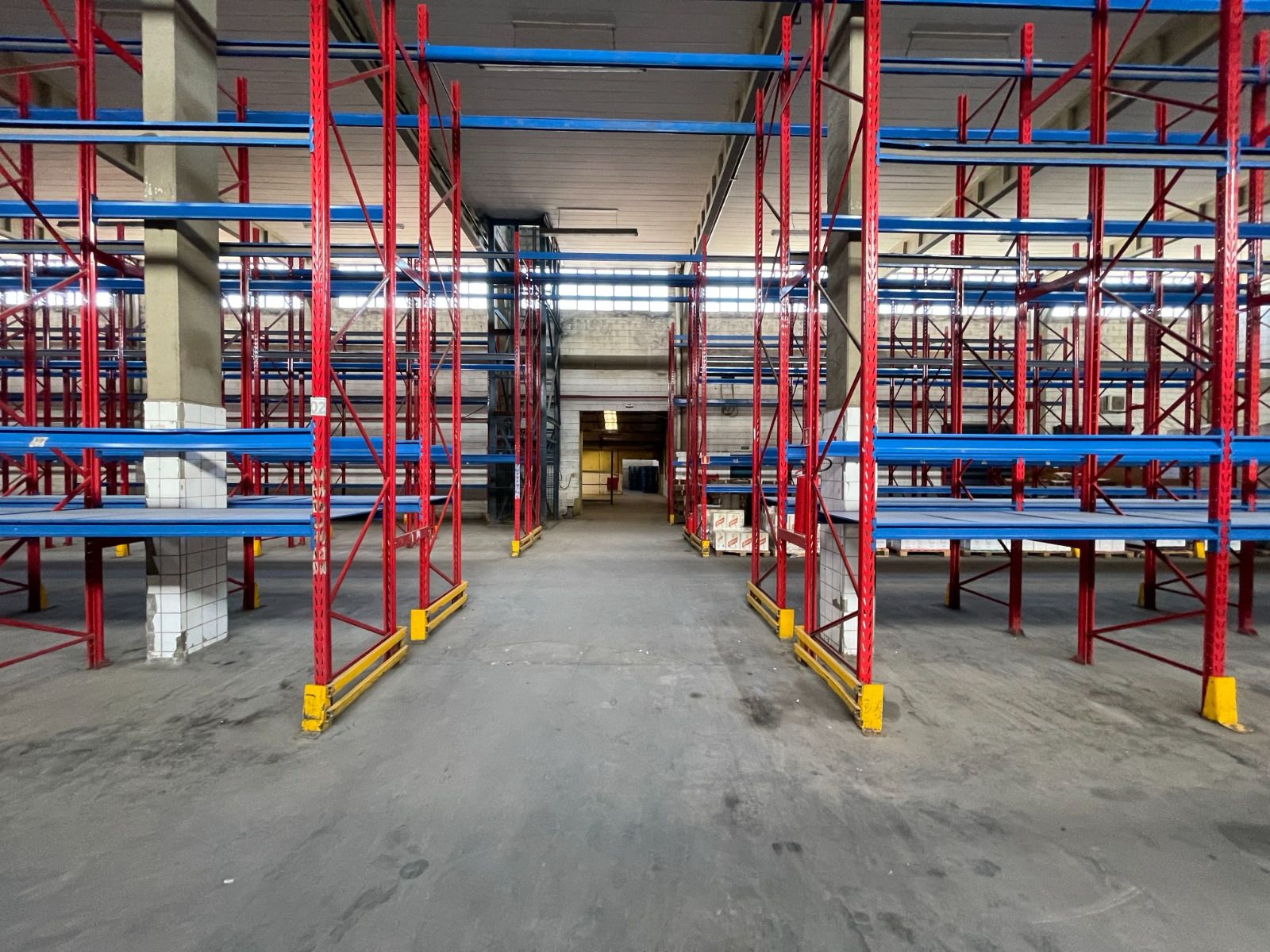 Galpões  6 mil metros² em Santa Mônica