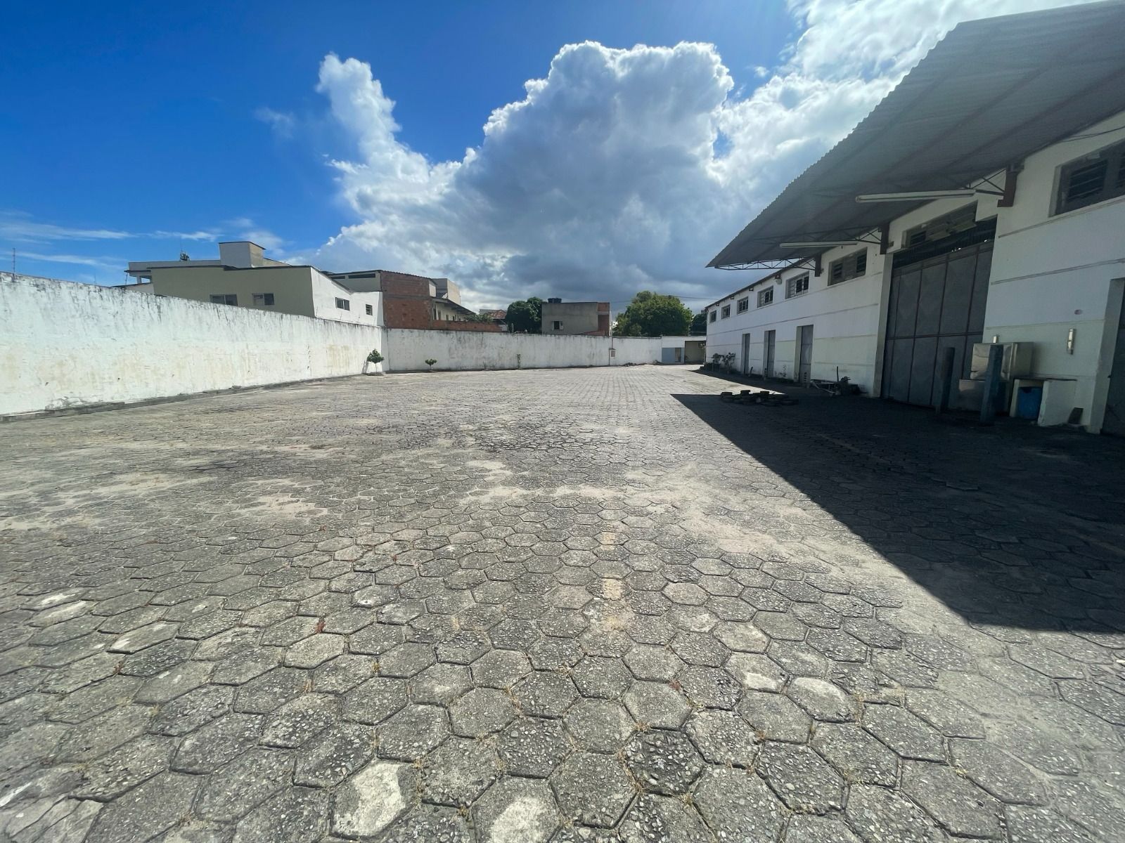 Galpões  6 mil metros² em Santa Mônica