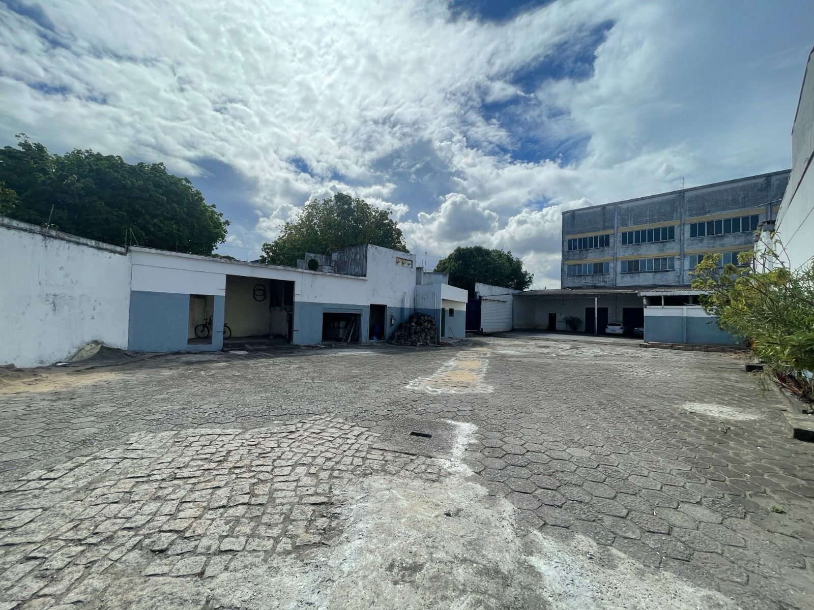 Galpões  6 mil metros² em Santa Mônica