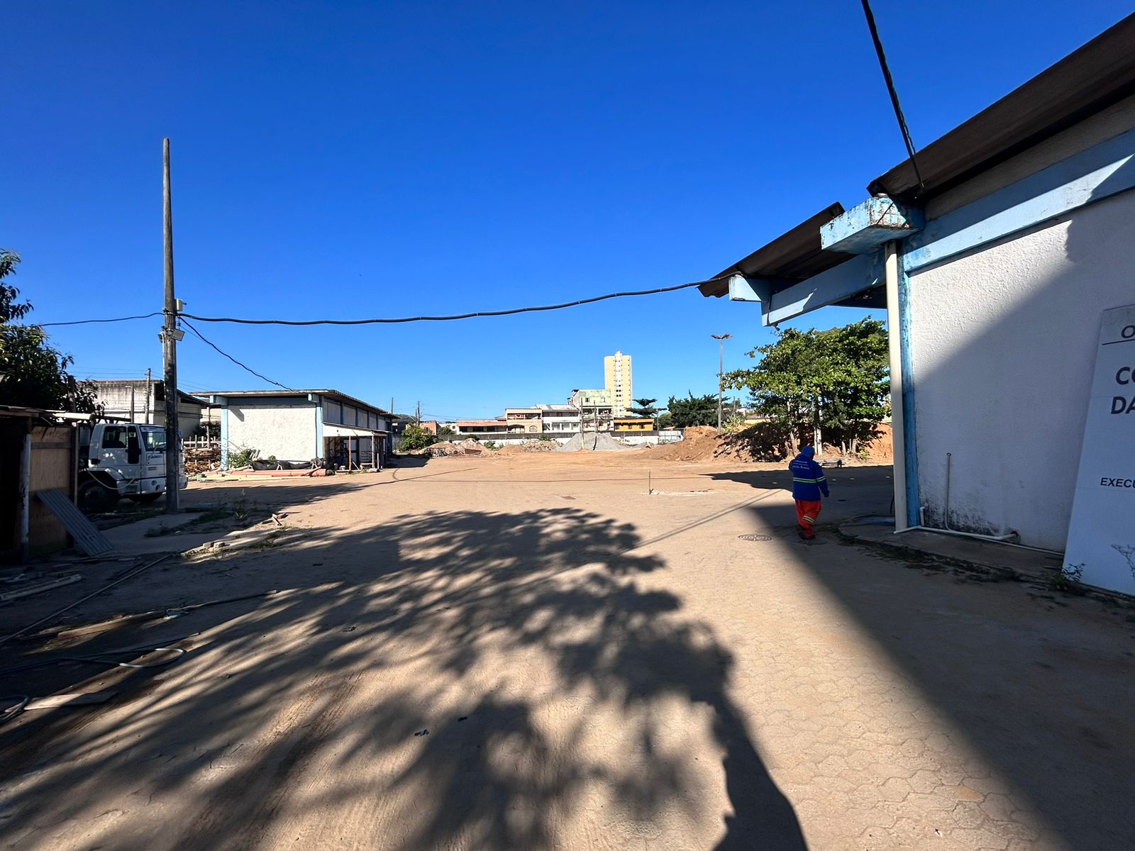 Área com galpão de 10.000 m² na Lindenberg