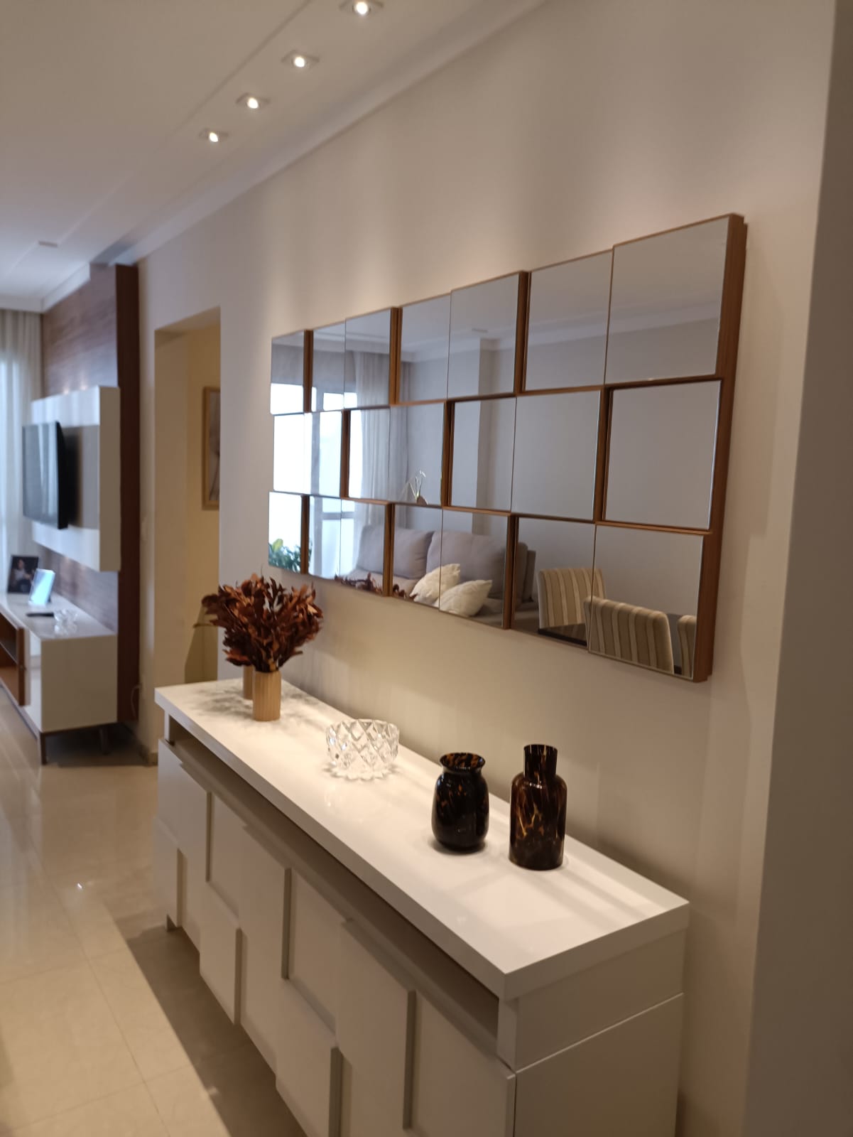 Apartamento de 04 Quartos com Suíte em Itapuã