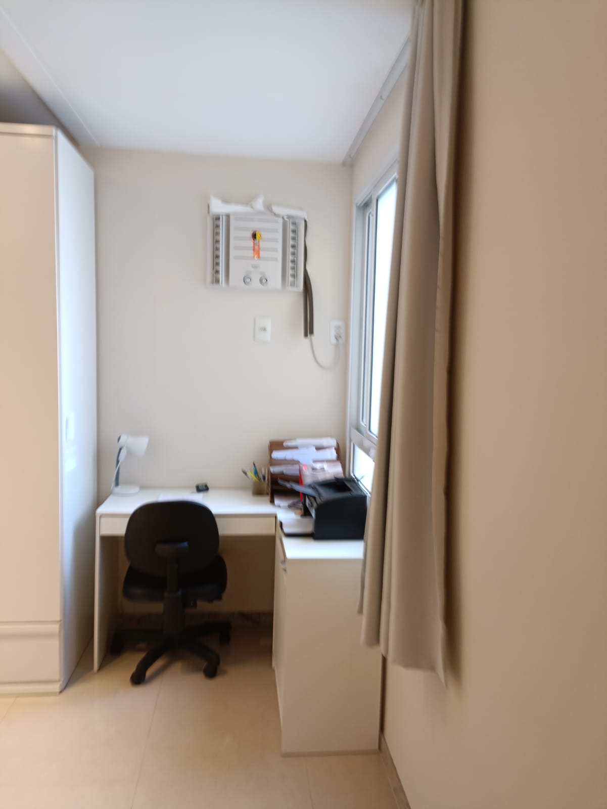 Apartamento de 04 Quartos com Suíte em Itapuã