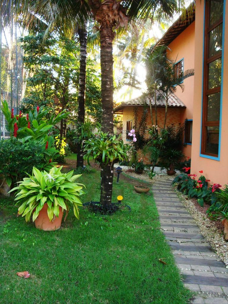 Casa com 6 Suítes em Meaípe
