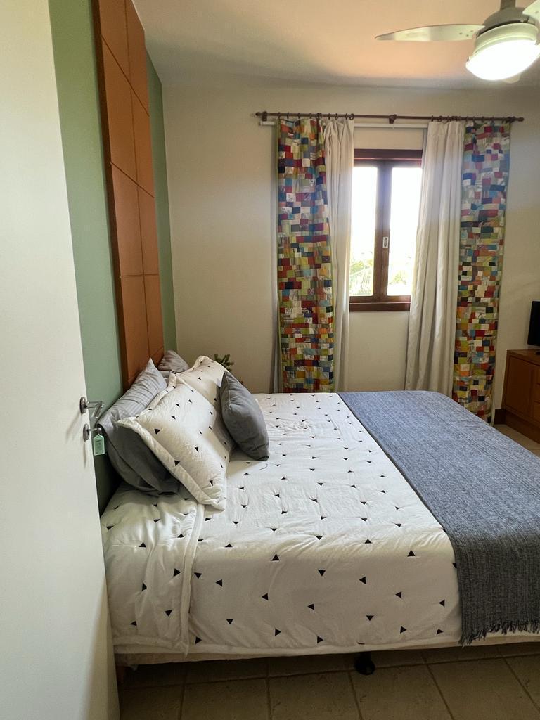 Casa com 6 Suítes em Meaípe