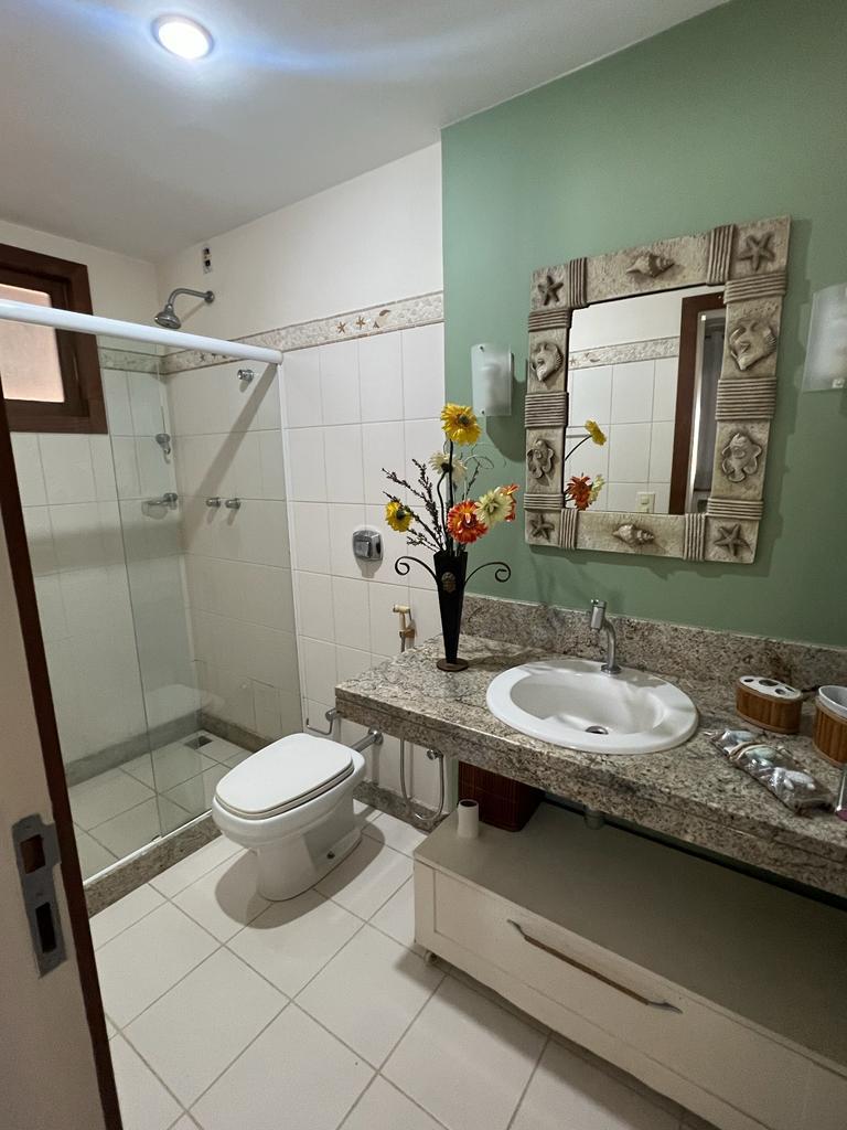 Casa com 6 Suítes em Meaípe