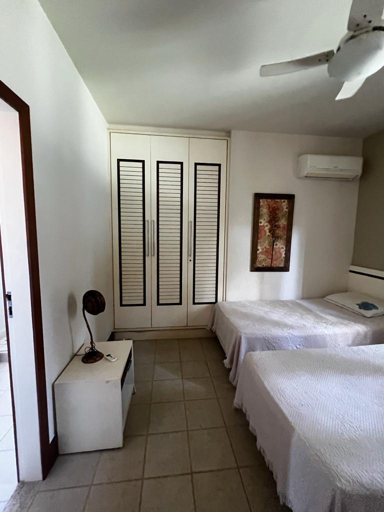 Casa com 6 Suítes em Meaípe