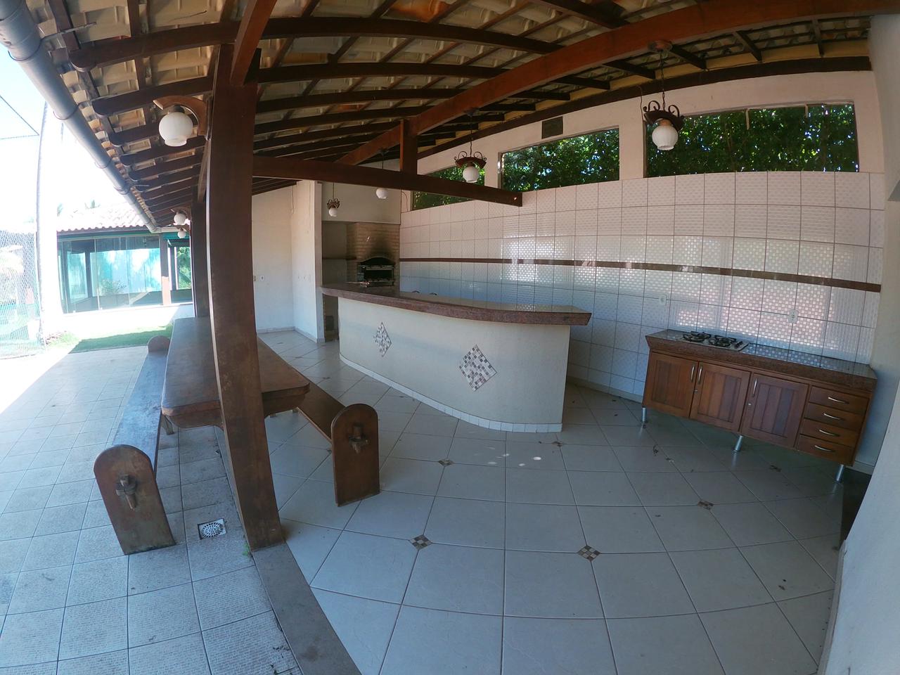 Casa com 05 Suítes em Guarapari
