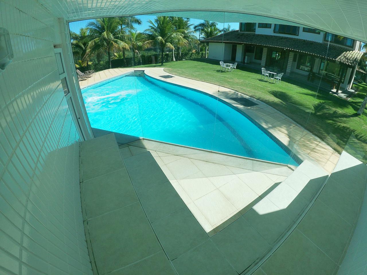 Casa com 05 Suítes em Guarapari