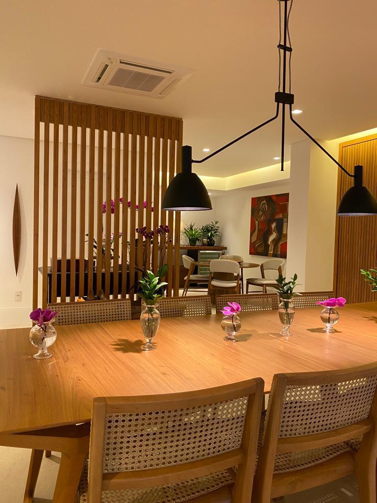 Apartamento de 03 Quartos com 3 Suítes na Praia da Costa 