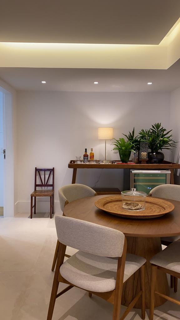 Apartamento de 03 Quartos com 3 Suítes na Praia da Costa 