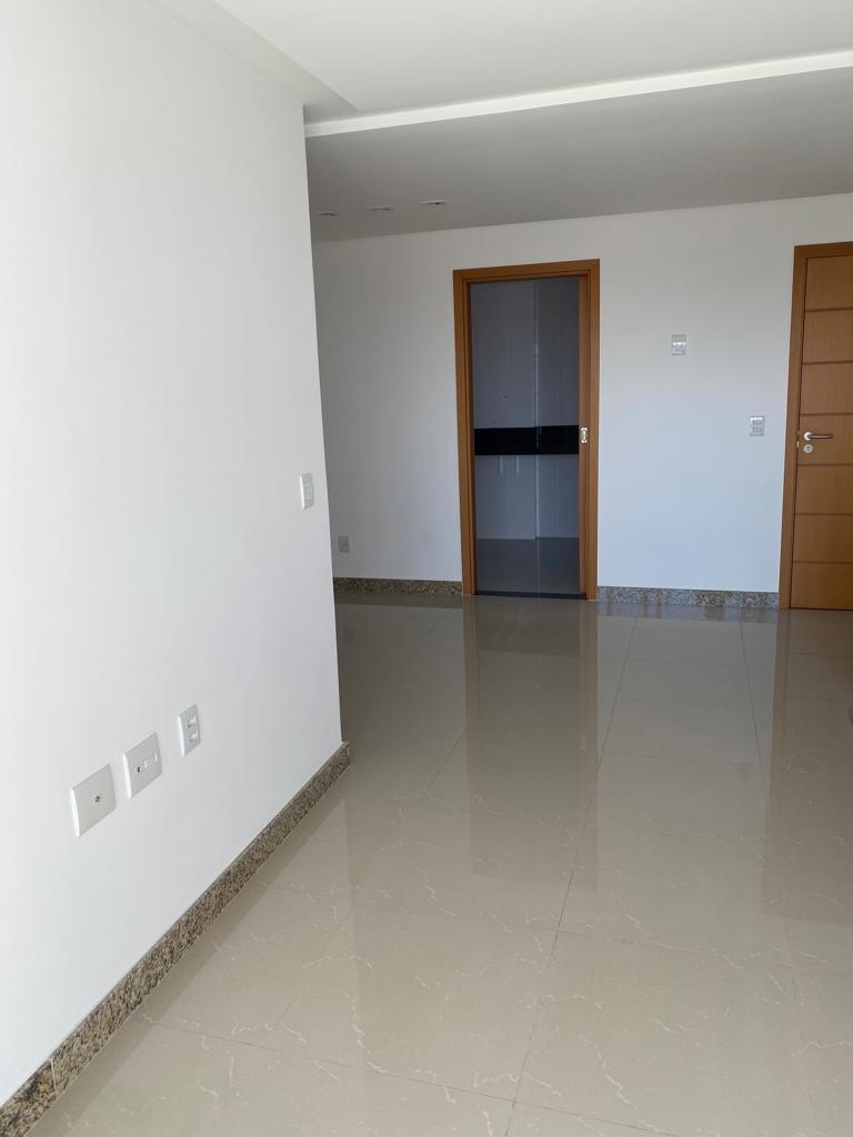 Apartamento 03 Quartos com Suíte na Praia da Costa