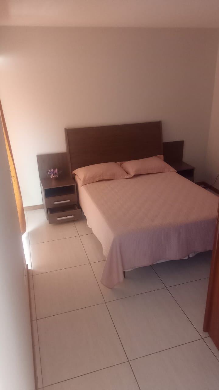Apartamento de 03 Quartos com Suíte em Itapuã