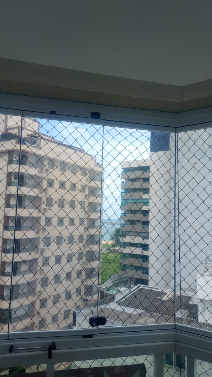 Apartamento de 03 Quartos com Suíte em Itapuã