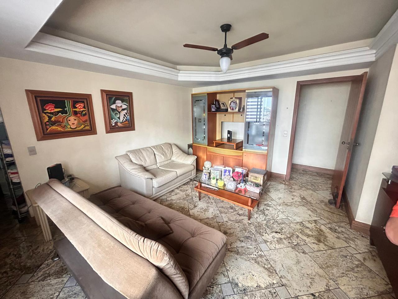 Apartamento com 04 Suítes na Enseada do Suá
