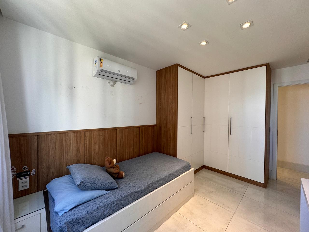 Apartamento de 4 Quartos e 4 Suítes na Praia da Costa 