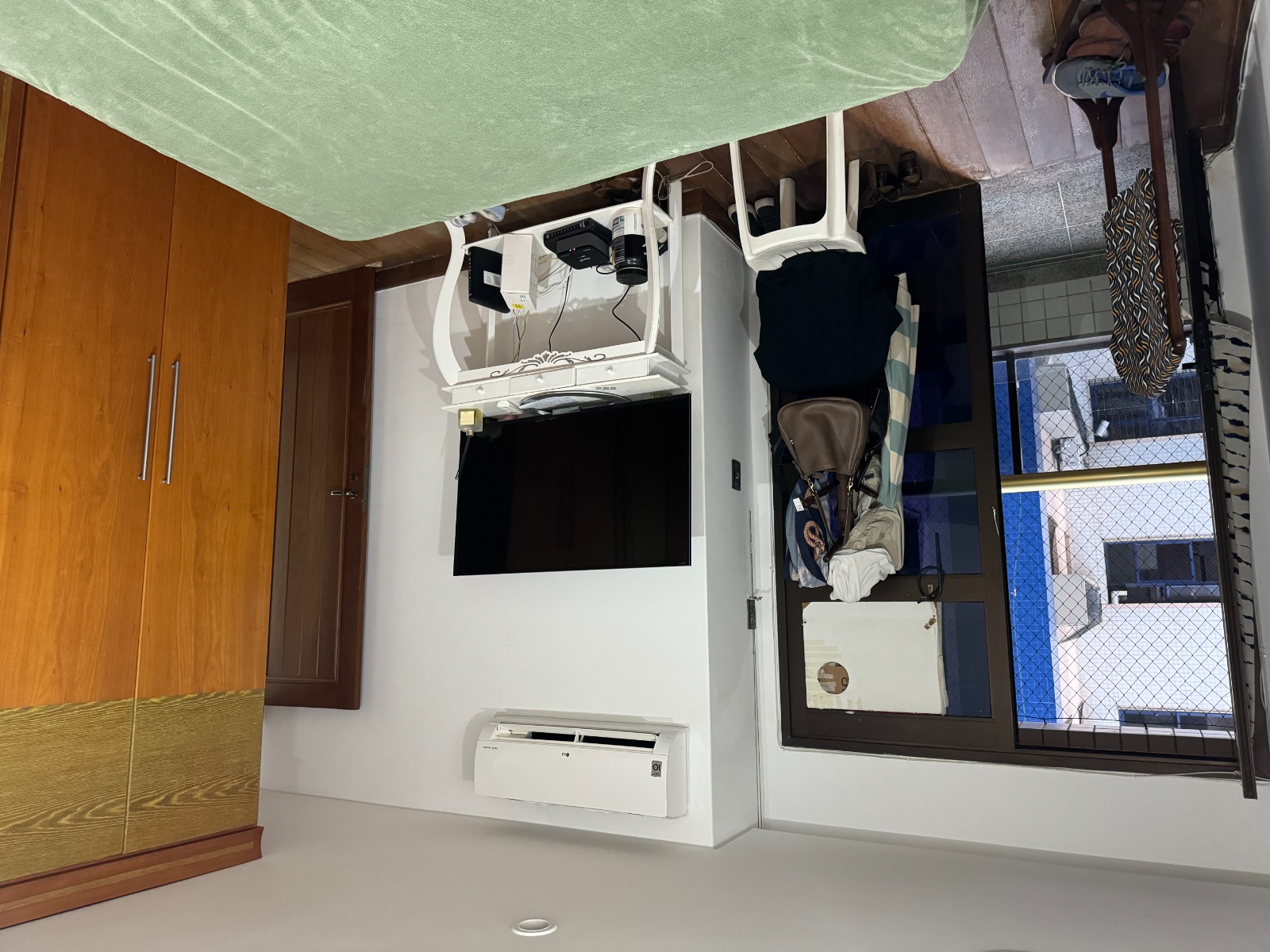 Apartamento de 04 Quantos com 02 Suítes na Praia da Costa