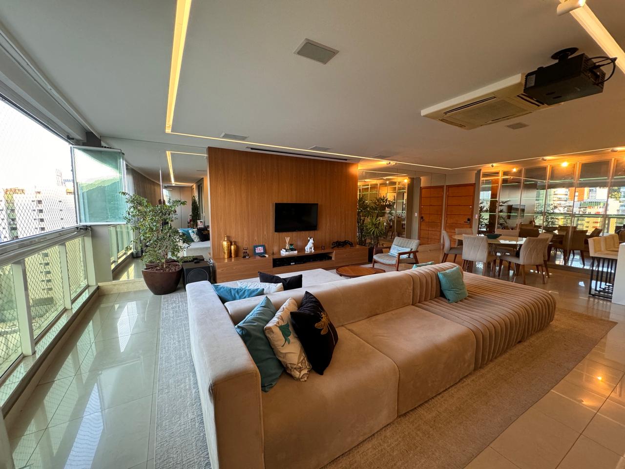 Apartamento de 03 Quartos com 02 Suítes na Praia da Costa