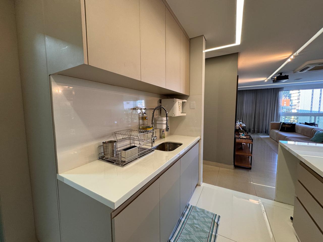 Apartamento de 03 Quartos com 02 Suítes na Praia da Costa
