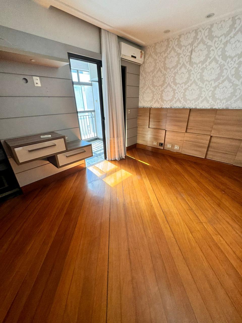 Cobertura Duplex com 04 Suítes na Praia da Costa