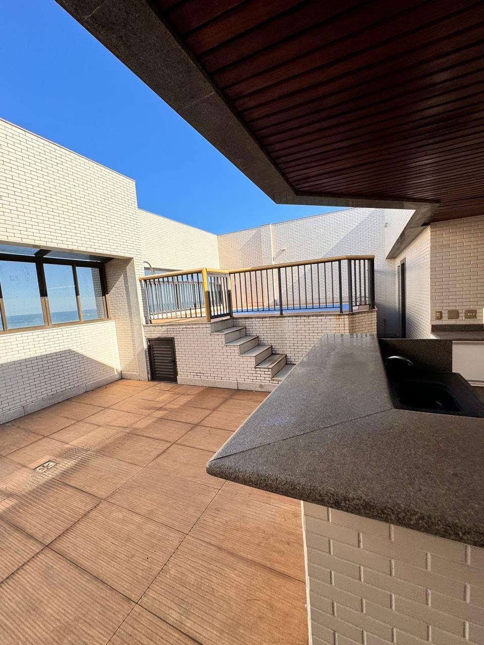 Cobertura Duplex com 04 Suítes na Praia da Costa