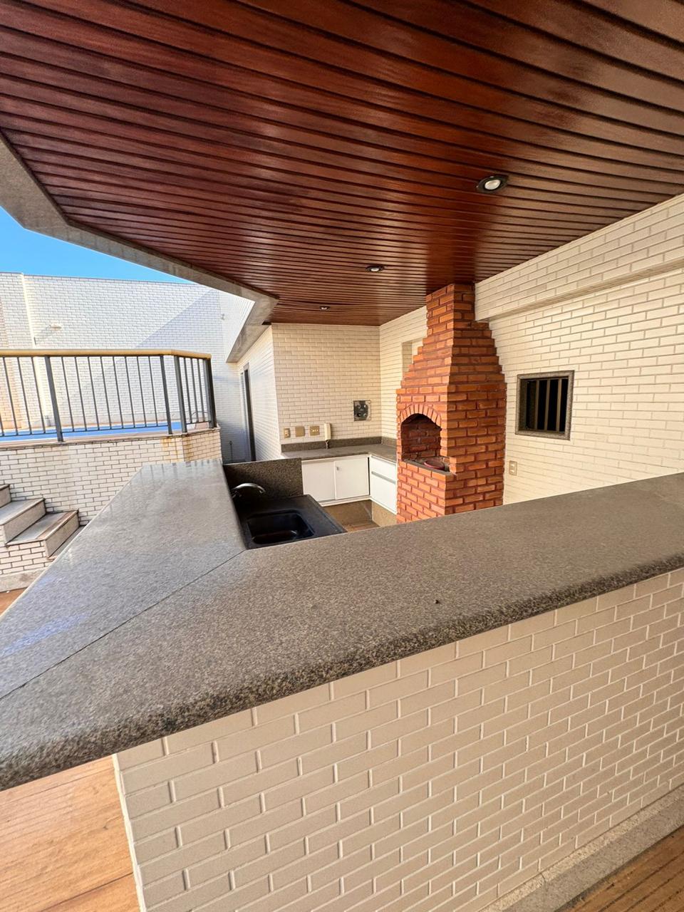 Cobertura Duplex com 04 Suítes na Praia da Costa