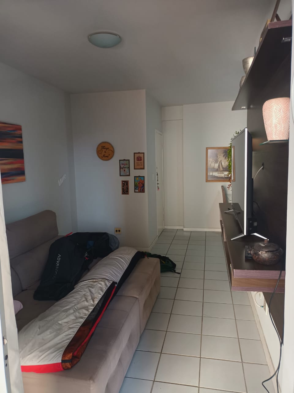 Apartamento de 02 Quartos com Suíte na Praia da Costa 