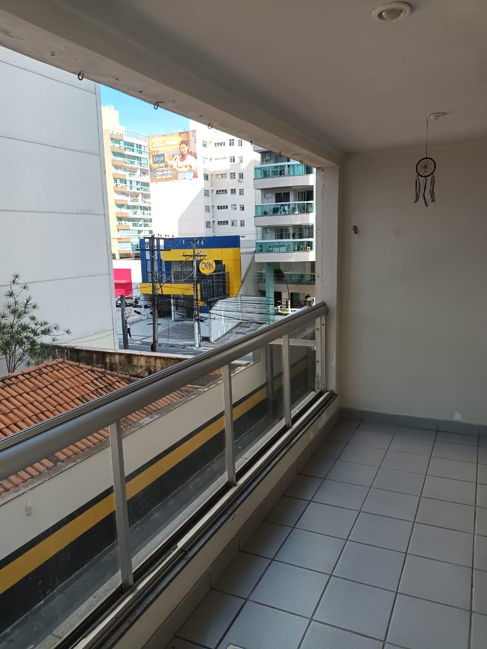 Apartamento de 02 Quartos com Suíte na Praia da Costa 