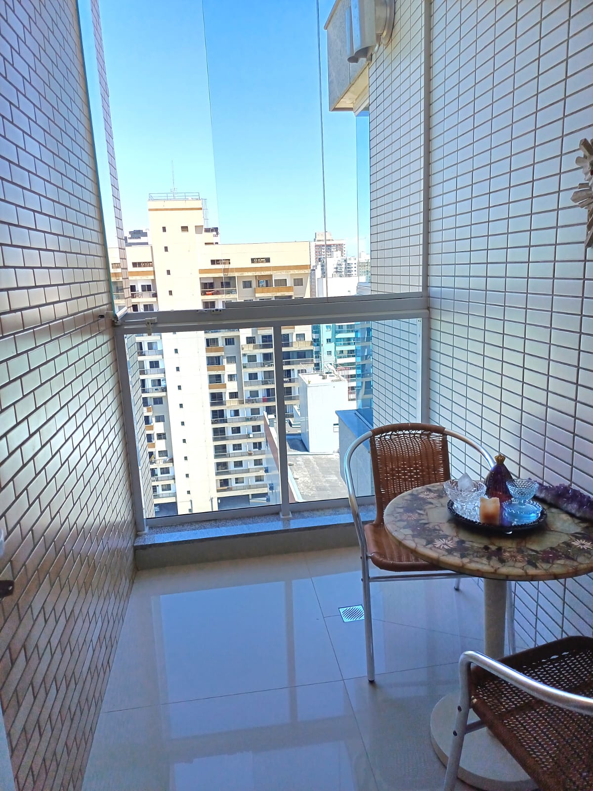 Apartamento de 03 Quartos com Suíte na Praia de Itaparica