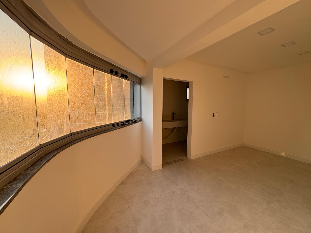 Apartamento de 03 Quartos com 1 Suíte na Praia de Itaparica