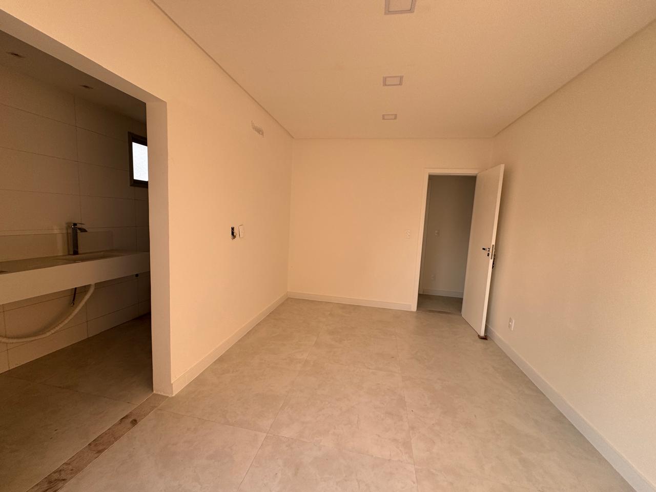 Apartamento de 03 Quartos com 1 Suíte na Praia de Itaparica