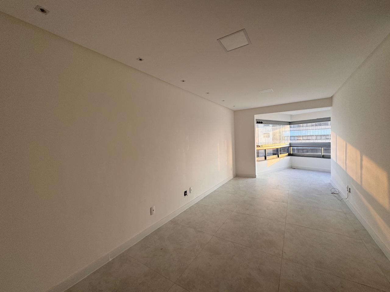Apartamento de 03 Quartos com 1 Suíte na Praia de Itaparica