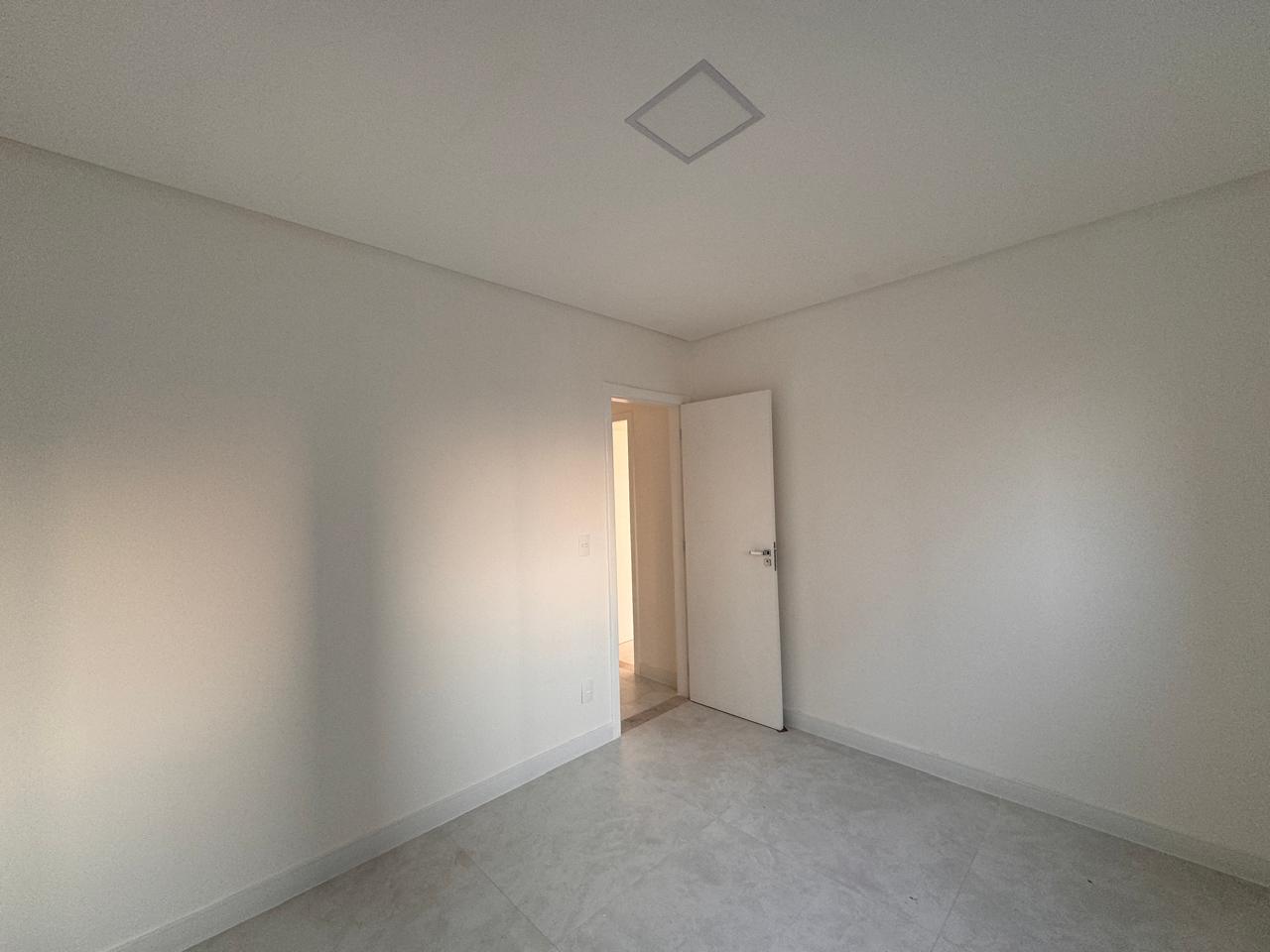 Apartamento de 03 Quartos com 1 Suíte na Praia de Itaparica